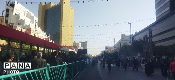 زنجیره زنی و سوگواری امام حسن مجتبی علیه السلام توسط هیئات کاشمر در مشهد