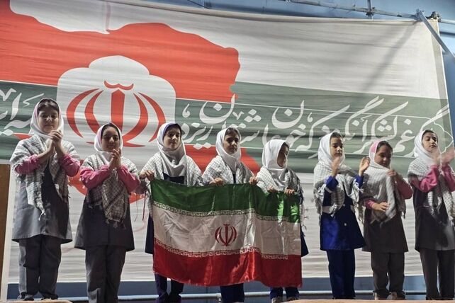 ایستاده در مسیر حق