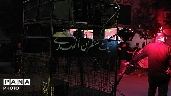 گذری بر فعالیت هیات جوانان المهدی در شب عاشورا 