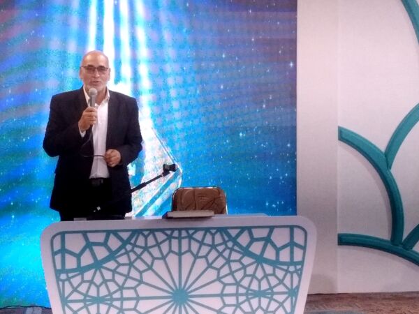 بزرگترین محفل دانش‌آموزی انس با قرآن در شهر یزد 