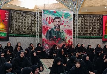 برگزاری مراسم یاد واره شهید مدافع وطن اسلام احمدی با حضور پرشور مردم ملارد 