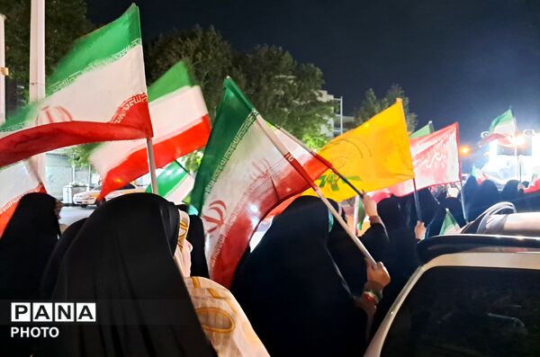 از خروش اتحاد تا تابلویِ ارادت؛ روایتِ دختران نوجوان از عهد با شهدا 