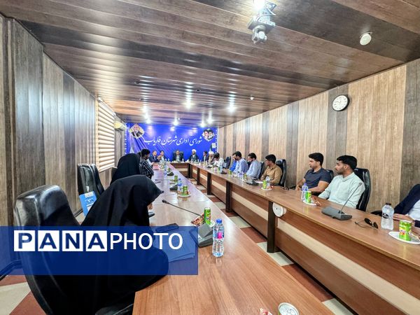 نشست هم‌اندیشی جوانان در شهرستان‌های فاریاب و کهنوج