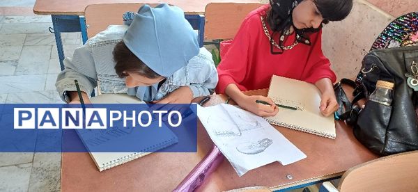 بازدید مسئولان اداره آموزش و پرورش شهرستان شیروان از کلاس‌های اوقات فراغت کانون سمیه