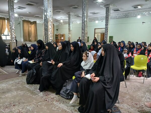 برگزاری جلسه توجیهی هیات‌های دانش‌آموزی دختران آموزش و پرورش ناحیه۶ مشهد