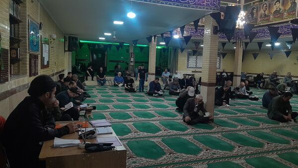 احیای نوزدهمین شب‌ ماه رمضان در مسجد امام صادق (ع) با حضور پرشور مردم کرج