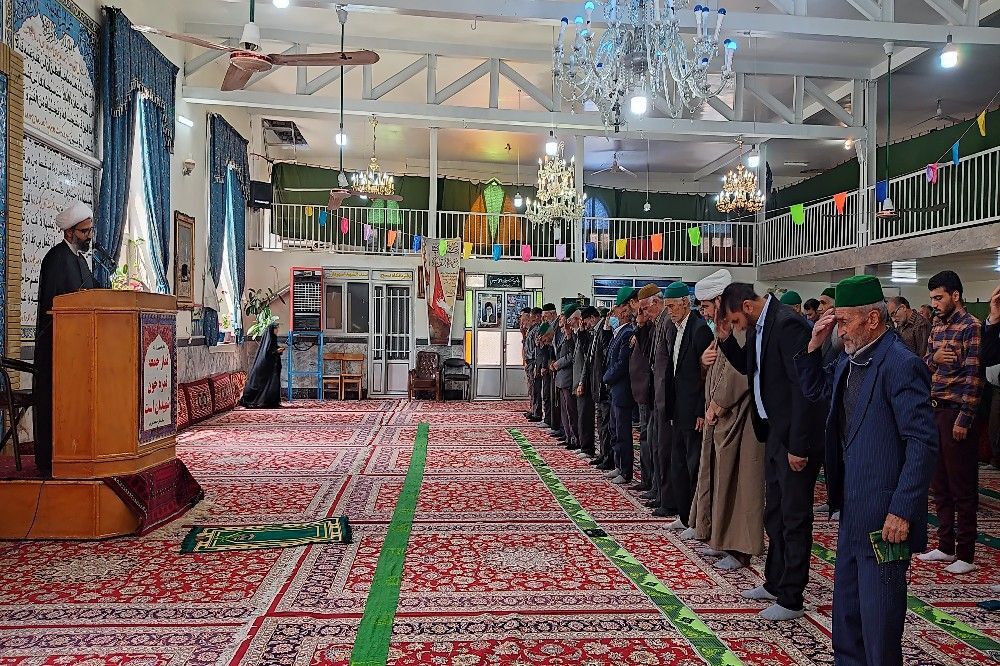 اقامه نماز عبادی سیاسی جمعه اردیبهشت ماه در شهر بار نیشابور