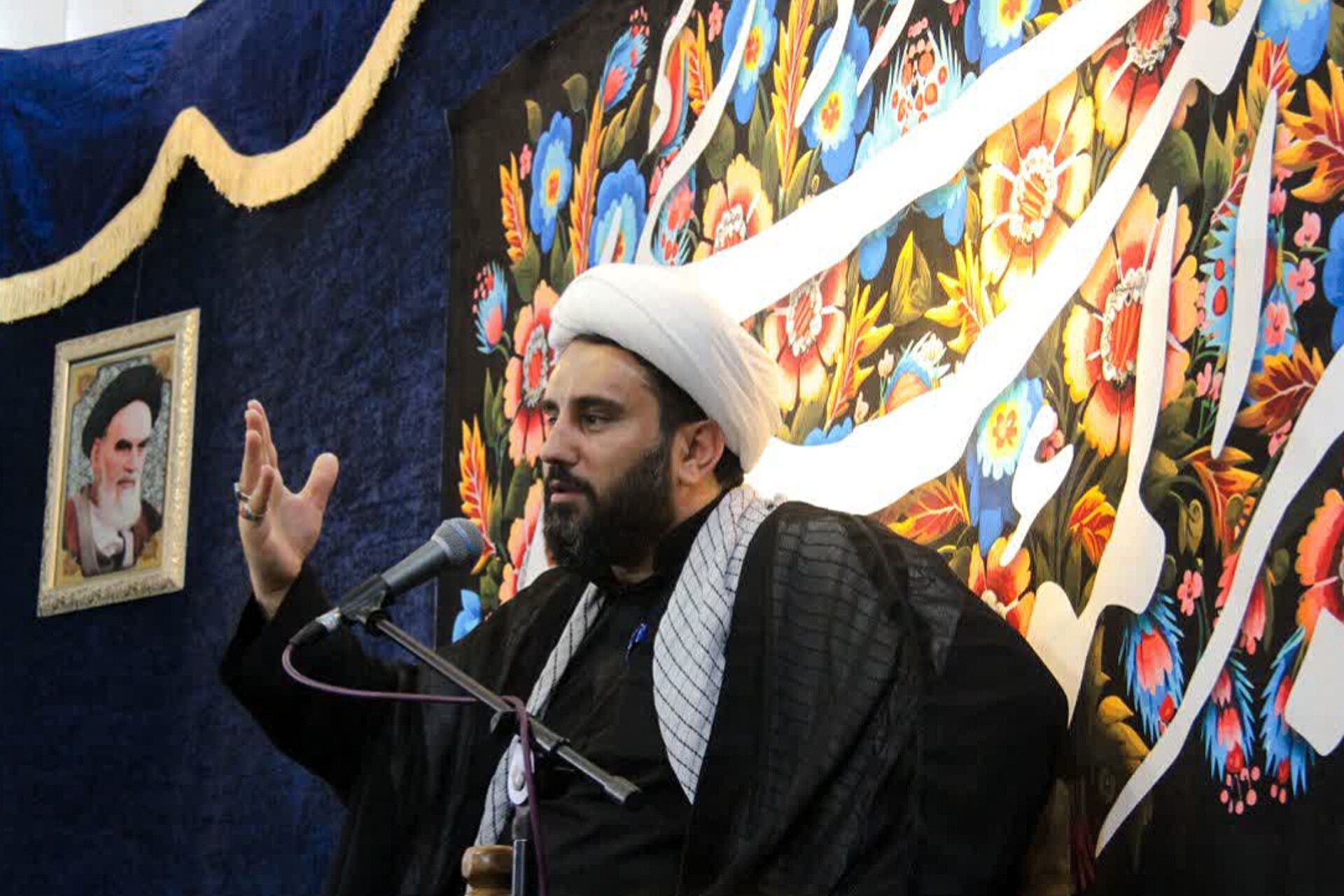 مراسم احیای شب قدر  در مسجد حضرت علی اکبر(ع)