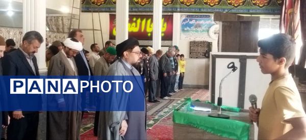 استقبال مردم شهر تیتکانلو از پرچم امام رضا(ع)