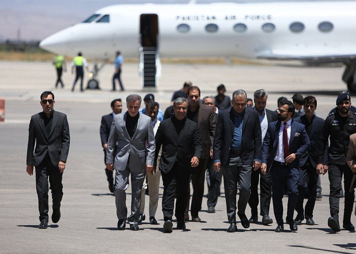 وزیر کشور پاکستان وارد مشهد شد