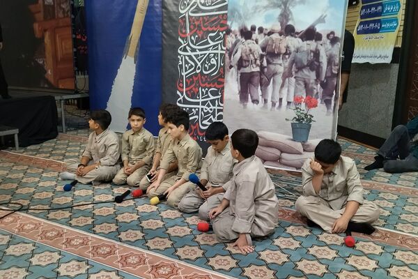 مراسم تشییع پیکر پاک شهید اکبر عنایتی در گلزار شهدای ملارد