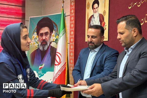 تجلیل از خبرنگاران پانا شهرستان ملارد  