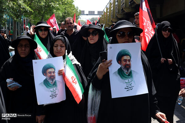 مراسم تشییع پیکر مطهر رهبر شهید انقلاب در تهران - 1
