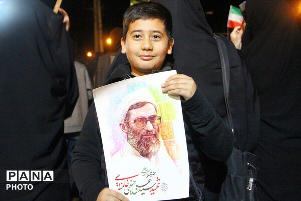 اتحاد و همبستگی شیر زنان و مردان غیور ایرانی در سراسر ایران 