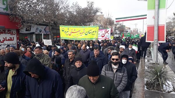 جلوه‌هایی از حماسه آفرینی مردم شیروان در راهپیمایی ۲۲ بهمن 