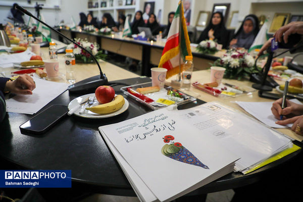  داوری و انتخاب آثار مرحله نهایی رویداد «فصلی از رویش جوانه‌ها»