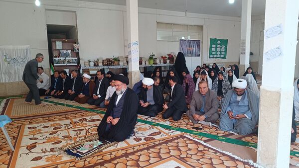 محفل انس با قرآن در مدرسه نمونه الزهرا ( س) یاسوج به‌مناسبت یادبود سیدحسن نصرالله