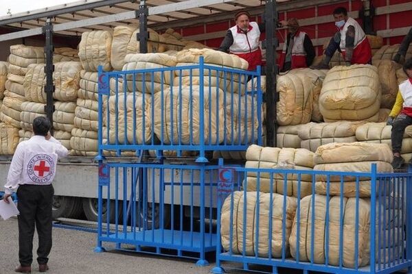 ارسال نخستین محموله امدادی کمیته بین‌المللی صلیب سرخ به جمعیت هلال احمر ایران