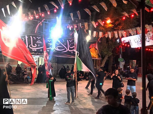 اجتماع عظیم عزاداران حسینی در میدان شهید بهشتی مریانج