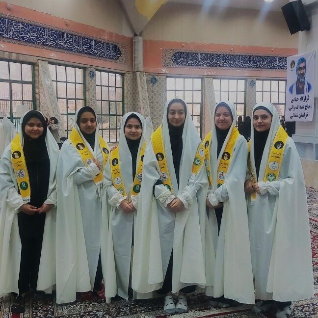 پیش اجرای گروه ۱۰۰۰ نفره پیشتازان قبل از اجلاسیه سراسری نماز