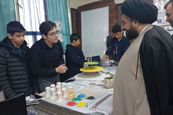 نمایشگاهی از دستاوردهای استعدادهای درخشان