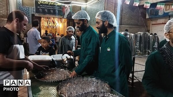 چایخانه فاطمه الزهرا در هشتاد و نهمین شب از اجتماعات مردمی 