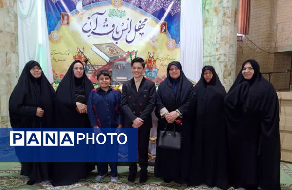  محفل انس با قرآن کریم در شهرستان خاتم 