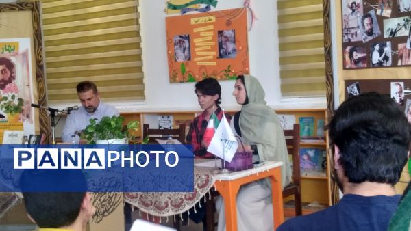 نشست ادبی خوانش نامه‌های سهراب سپهری در قم