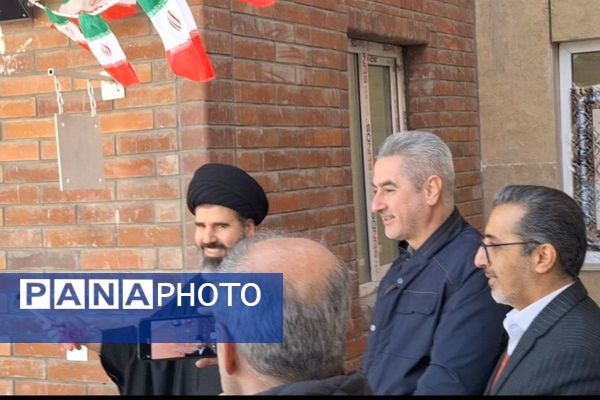 گلبانگ زنگ انقلاب در دبیرستان هجرانی پردیس