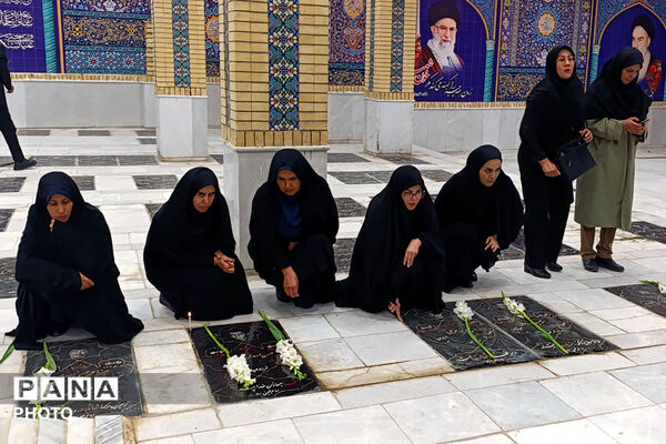 گلباران مزار شهدای معلم در بجنورد