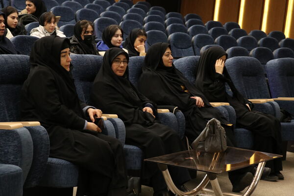 کارگاه آموزشی مهارتی دانش‌آموزان دختر نواحی پنجگانه تبریز در محیط خارج از مدرسه