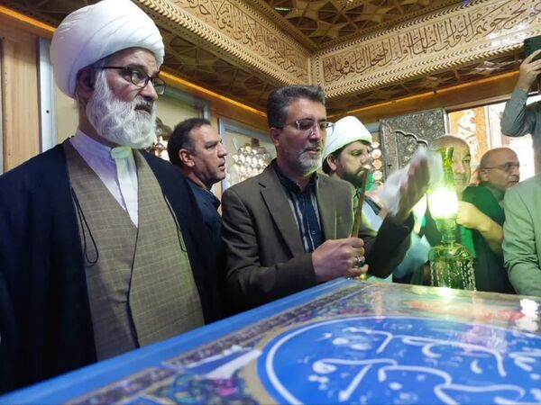 مراسم غبار روبی و زیارت ضریح مطهر سلطانعلی ابن امام محمد باقر (ع) در کربلای ایران 