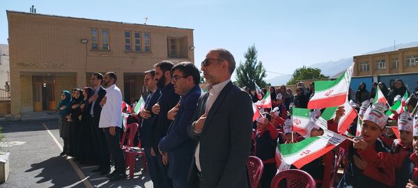 جشن شکوفه‌ها در شهرستان فریدونشهر