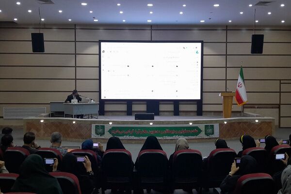 برگزاری کارگاه آموزشی هوش مصنوعی در سالن اجتماعات دکتر گل نراقی