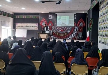 دوره آموزش خبرنگاری، عکاسی و فن بیان در شهرستان تکاب