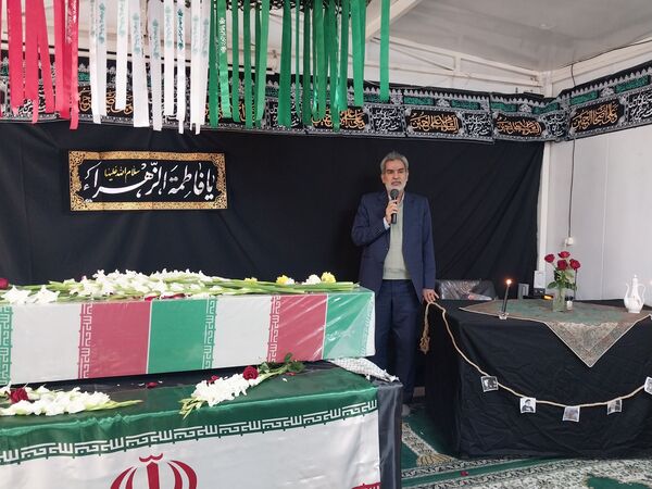 مراسم وداع با شهید گمنام در دبیرستان عصمت۲
