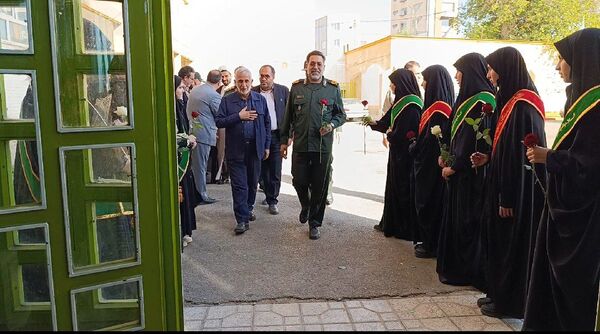 یادواره شهدا در اسدآباد 