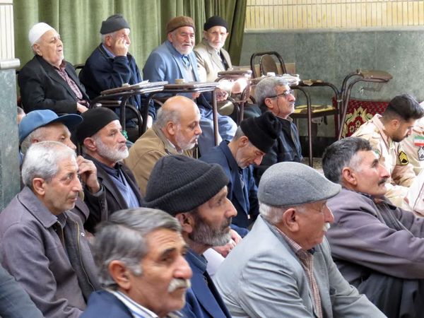 نماز جمعه عبادی و سیاسی در شهر غلامان