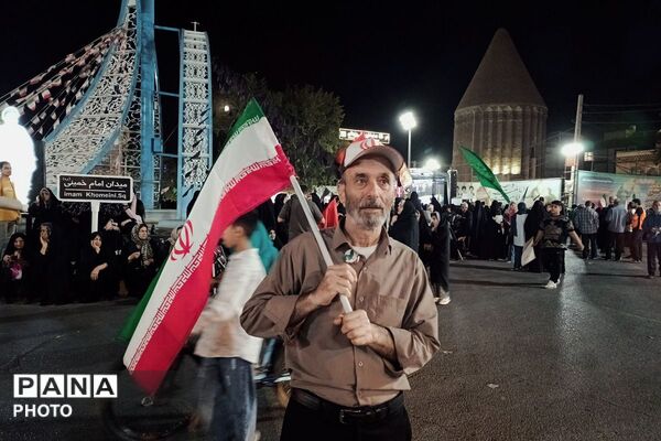 طنین دوباره شعارهای انقلابی در قلب ورامین