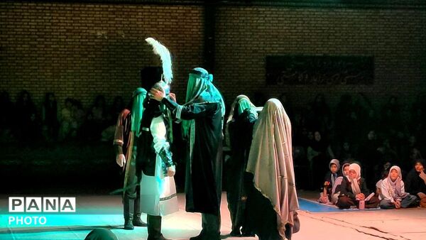 شب نخست نمایش آیینی «زخمی‌ترین یار زینب(س)» در کمالشهر کرج 