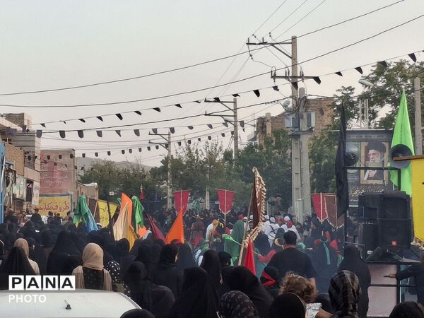 حرکت نمادین کاروان اسرای کربلا در شهر آوه
