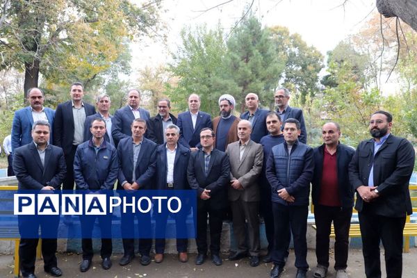 حضور وزیر کشاورزی در مراسم صبحگاهی هنرستان کشاورزی تبریز