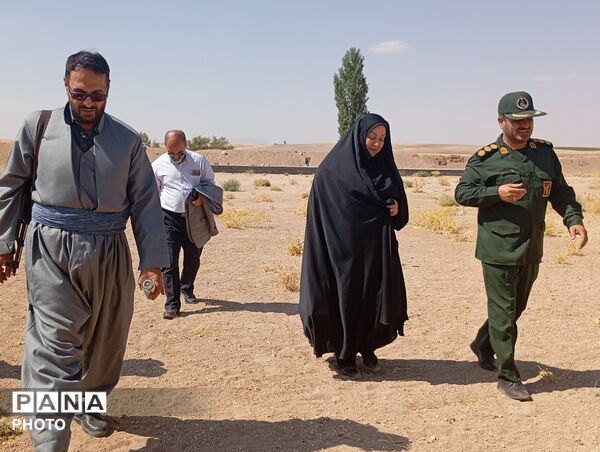 کارمندان و خدمتگزارانی که برای یک روز، سربازان بی‌ ادعا شدند