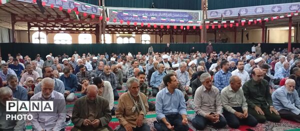 تجلیل از افتخارآفرینان عرصه نماز و قرآن ملایر