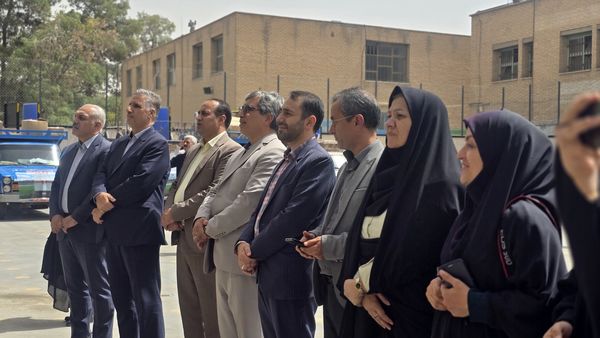 کاروان تجهیزات نوسازی، راهی مدارس اصفهان شد