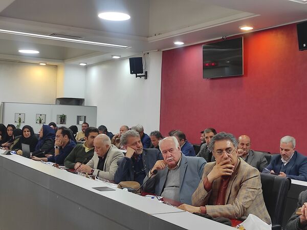  نشست خبری رئیس شورای شهر اصفهان با خبرنگاران