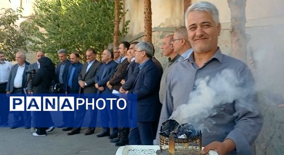 توزیع تجهیزات هنرستان‌ها در بازدید معاون متوسطه وزیر آموزش و پرورش 