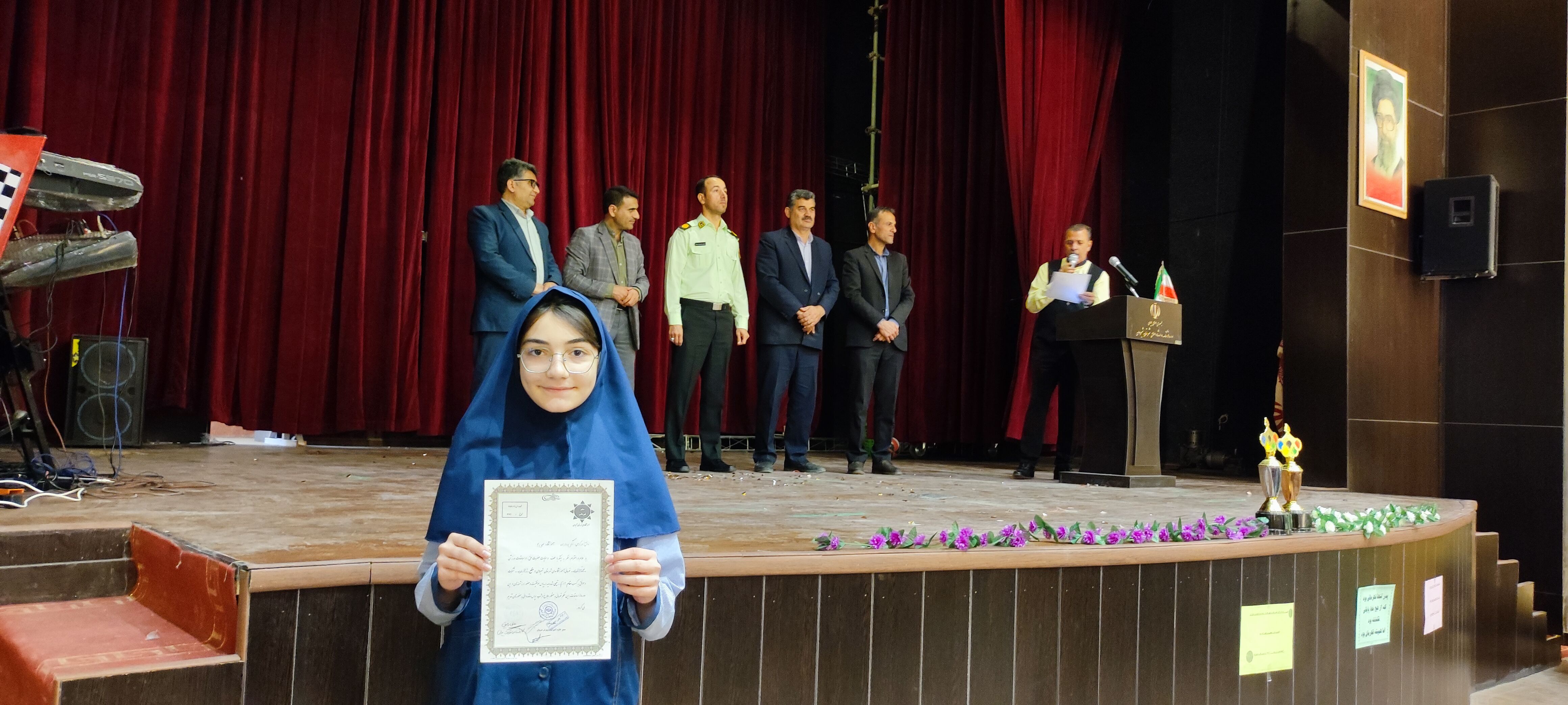 اختتامیه مسابقات ورزشی آموزشگاه هیhت امنایی ضحی ۲ در سالن غدیر شیروان