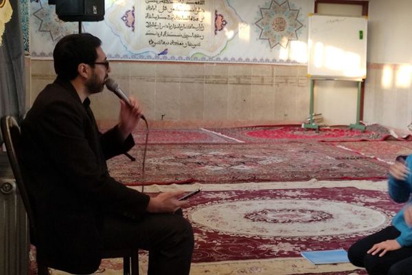 در اغنای دل‌ها هنرستان موفقیان اسلامشهر میزبان آیین فاطمیه و سفره احسان بانوی نور بود