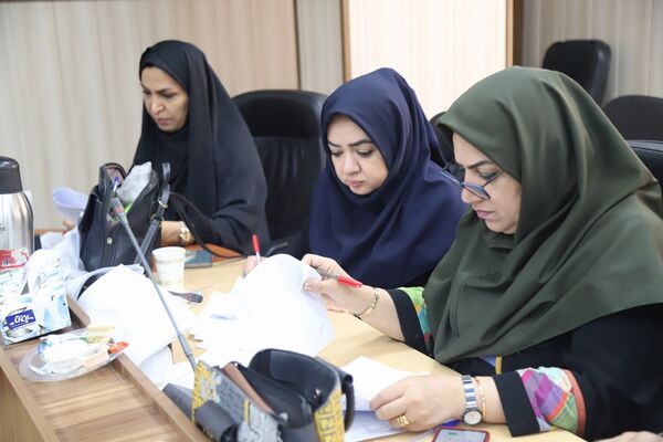 تصحیح اوراق آزمون موردکاوی داوطلبان استان تهران